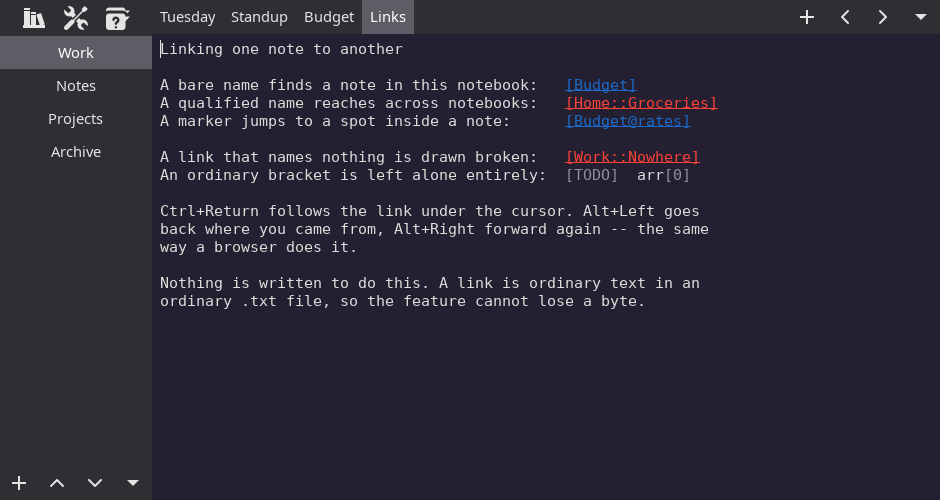 A note in the pad explaining note links, with live links drawn in blue and underlined, a broken link drawn in red, and an ordinary bracket left in gray.